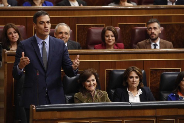 Sánchez trabaja para remitir los Presupuestos al Congreso 