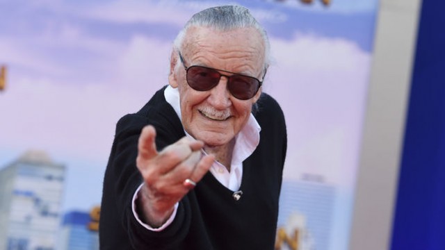 
Canvie un Stan Lee per un Daniel Torres
