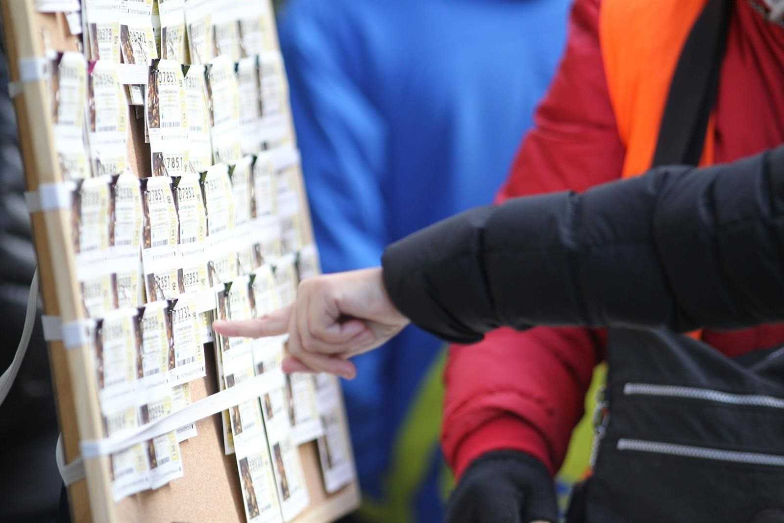 Cada valenciano gastará 75,1 euros de media en Lotería de Navidad este año, ocho por encima de la media