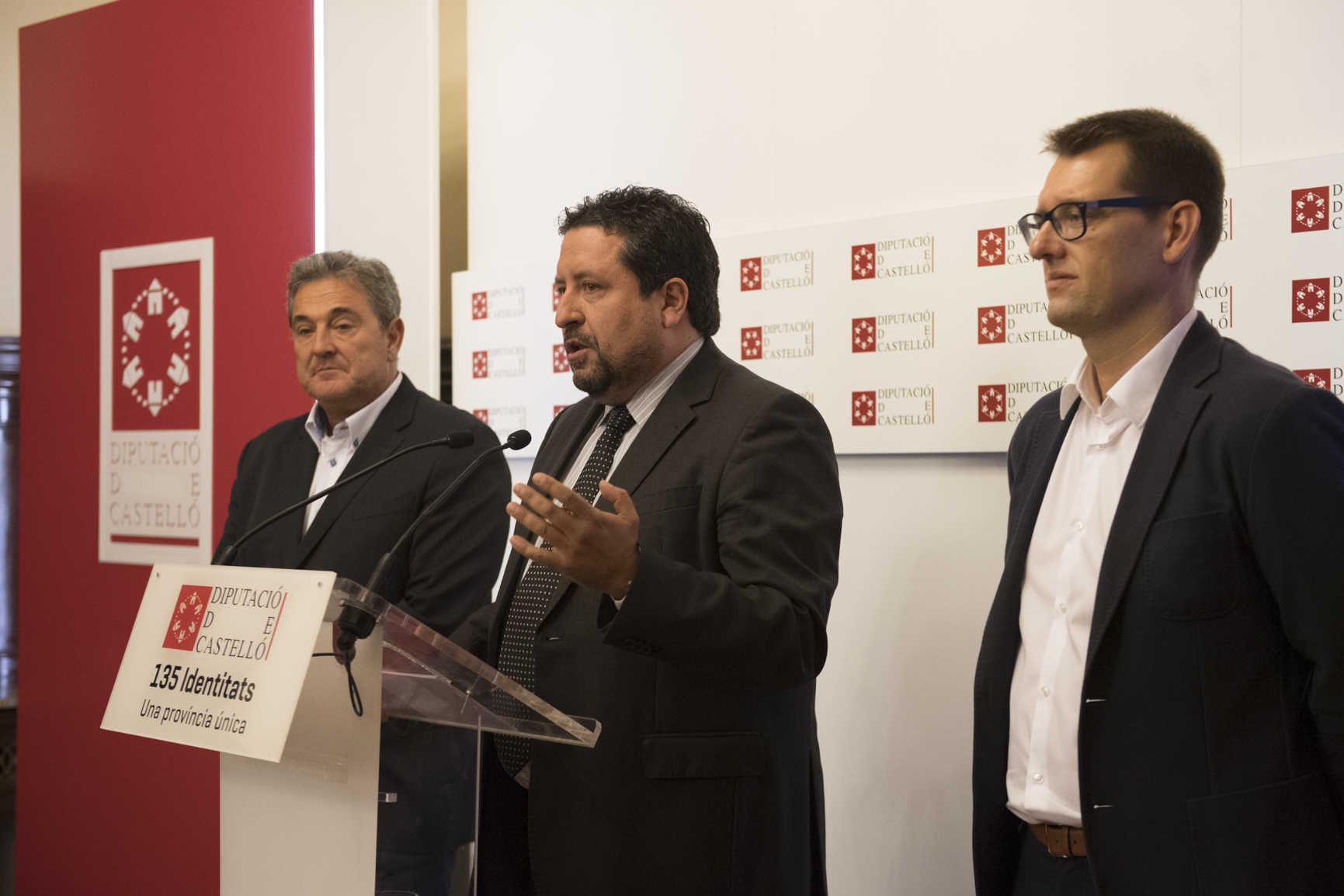 Diputación incluirá en sus presupuestos inversión para garantizar el abastecimiento de agua en la provincia