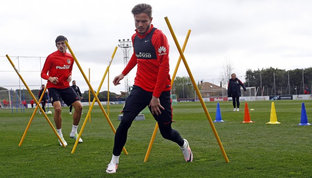 Saúl ultima su recuperación para el partido con el Betis