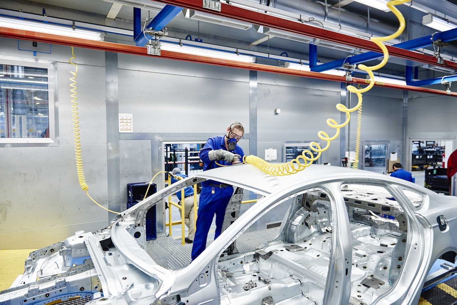 Ford concretará los recortes en sus plantas europeas en un plazo de seis meses 