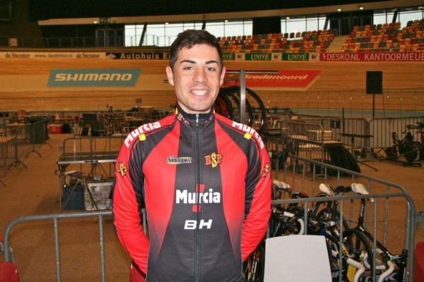 El cicilista vila-realense Sebastián Mora ficha por el Caja Rural Seguros RGA