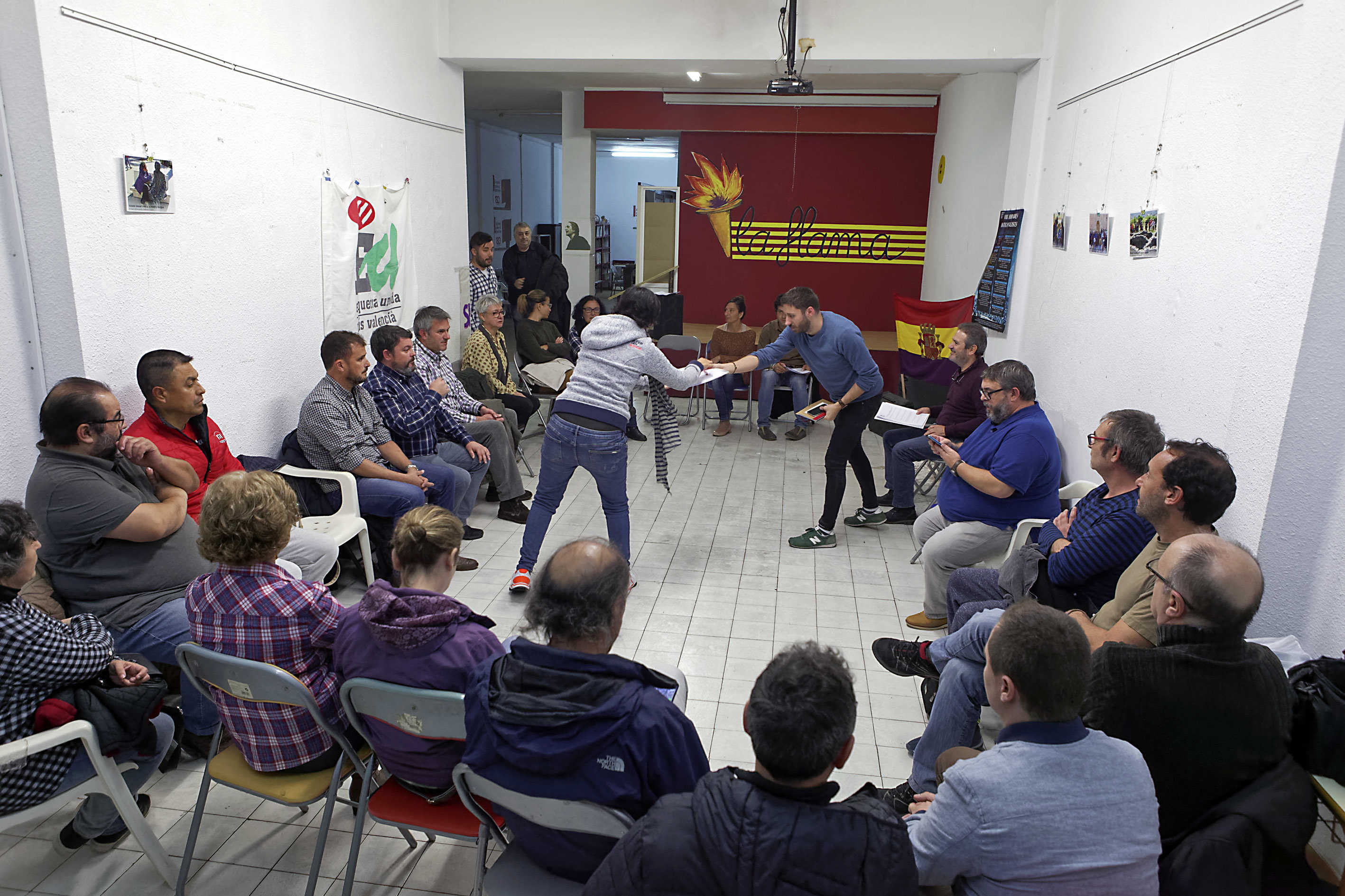 La dirección de EU refrenda al Grao en la aprobación de las primarias conjuntas