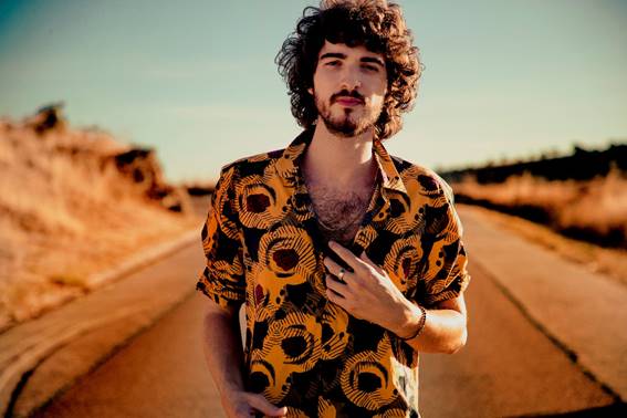 Isma Romero pasa por Loco Club para presentar su próximo trabajo en acústico