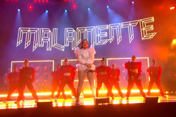 Tipografía ‘made in València’ para Rosalía en los Grammy