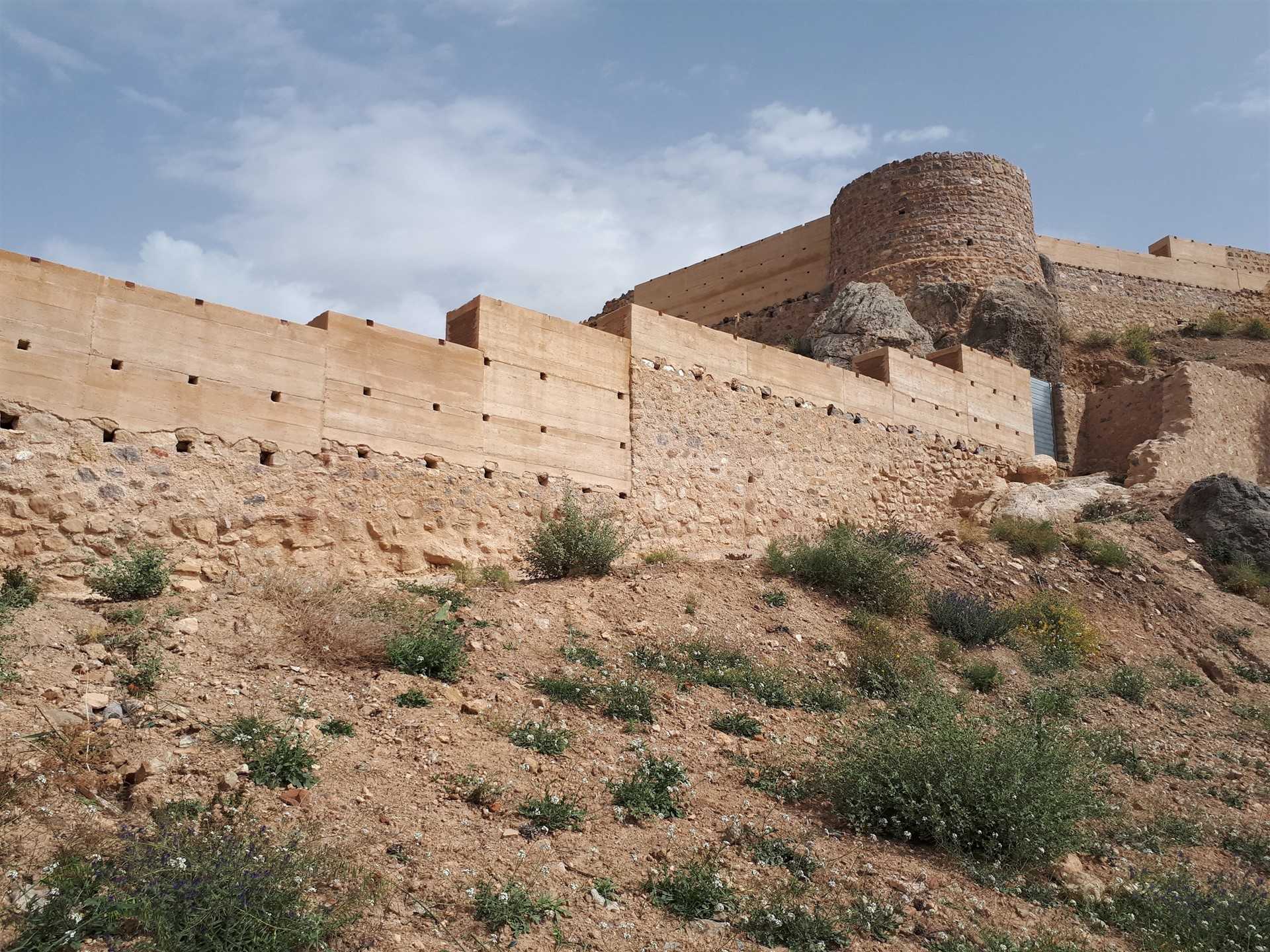 Castellón completará la restauración del Castell Vell con iluminación que realce la muralla 