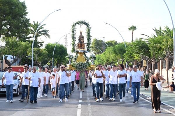 Processó i ofrena a la Mare de Déu de Gràcia (Fotos: Carlos Pascual)