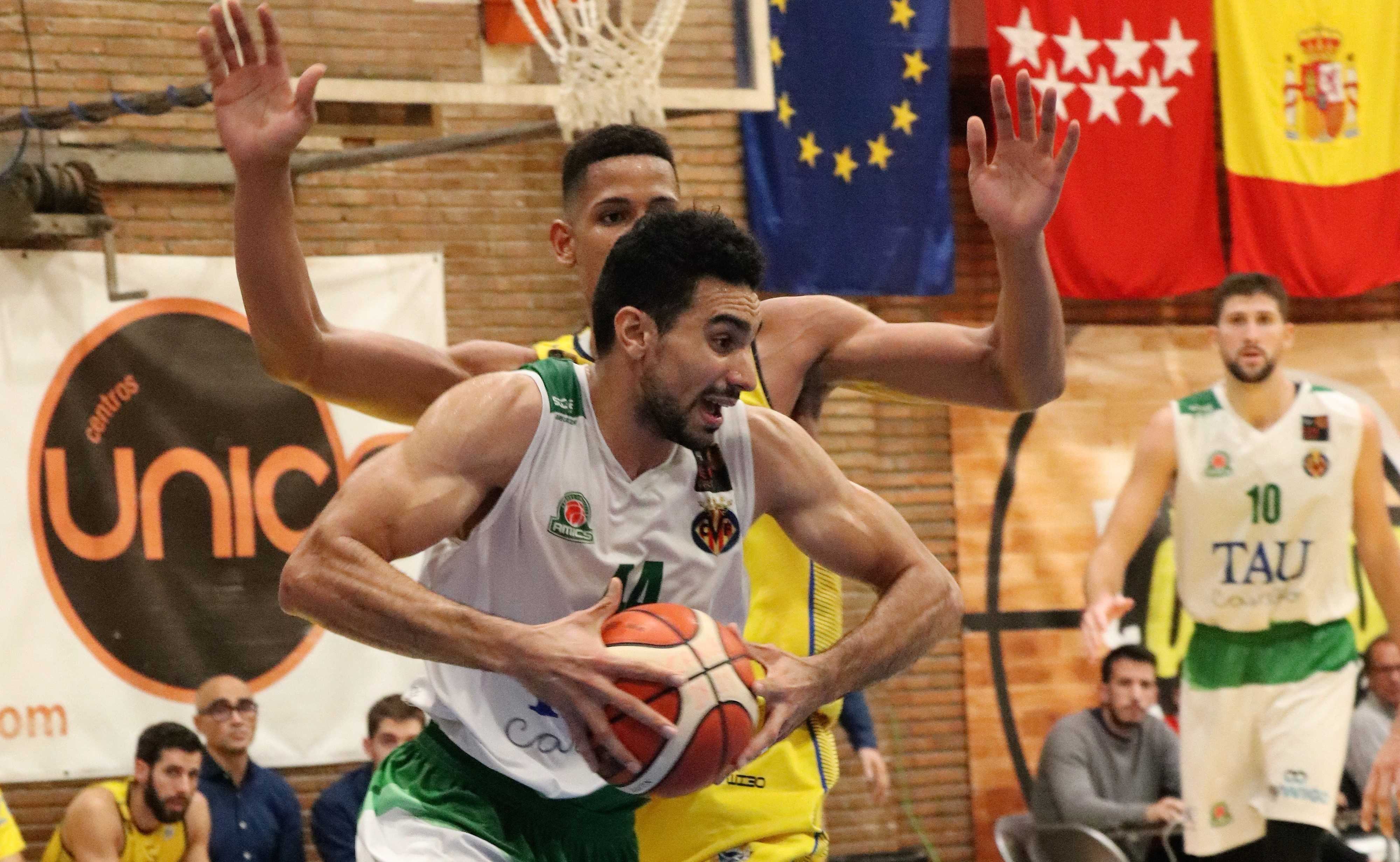 El Tau Castelló tampoco puede con el Canoe y cosecha su quinta derrota consecutiva