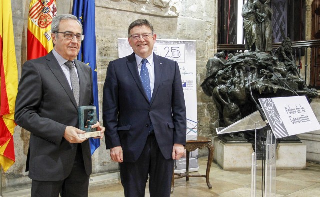 La FEBF premia la labor del IVIE por la divulgación financiera durante sus 25 años