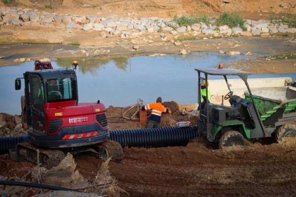 Torrent avanza en la recuperación de su red de saneamiento tras los daños de la DANA  