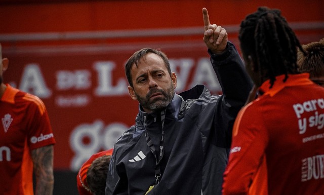 El Real Murcia abre la jornada en Primera RFEF recibiendo al Castilla y buscando ser líder