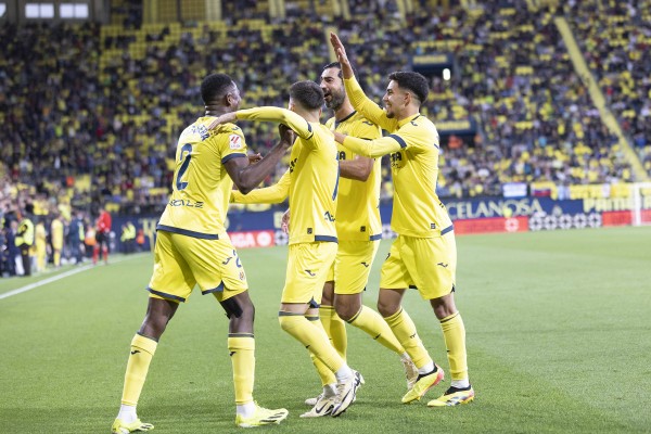 La Cerámica disfruta de una gran tarde del Villarreal CF (Fotos: Carme Ripollés)
