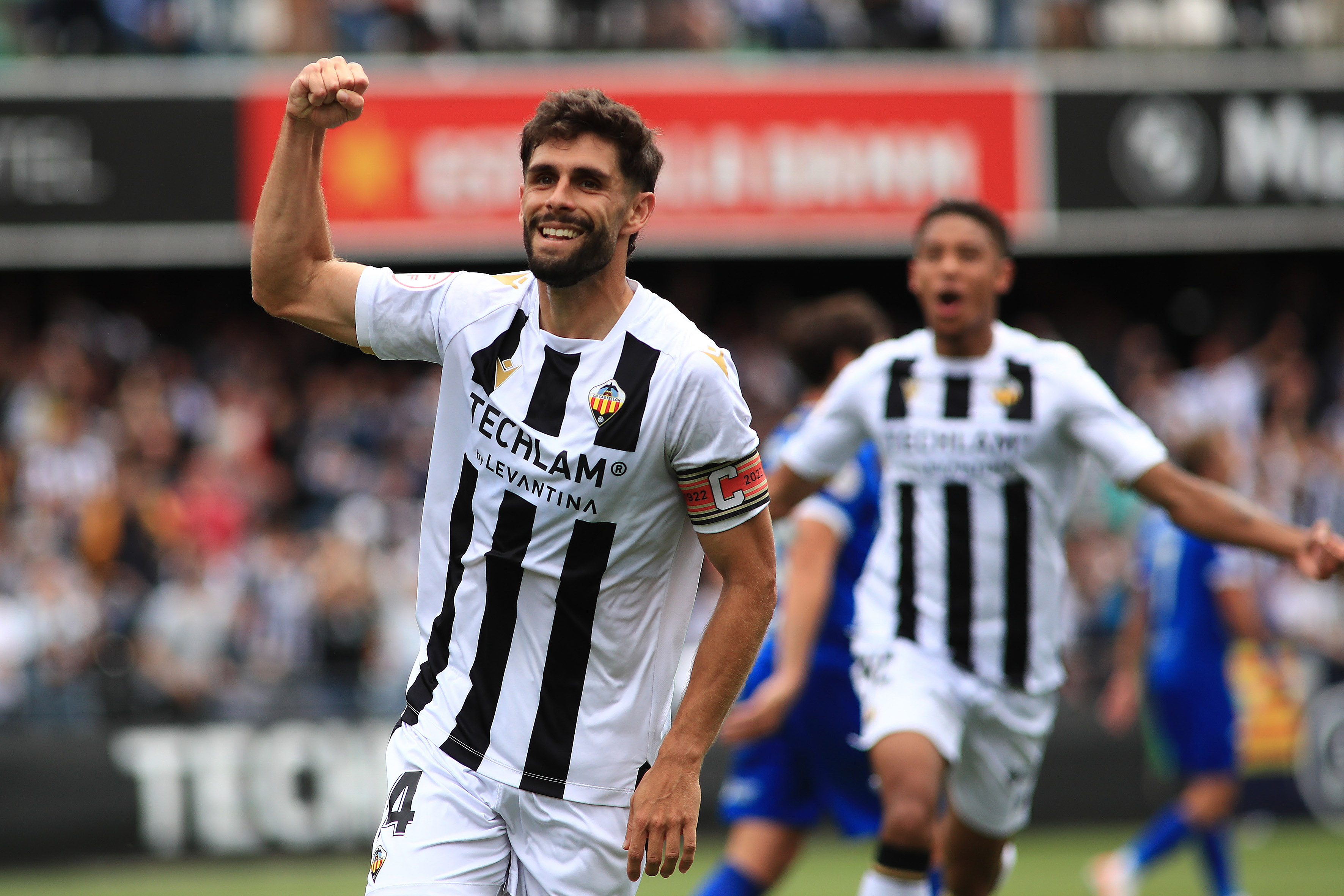 Las mejores imágenes del sufrido y clave triunfo del Castellón (Fotos: Carme Ripollés)