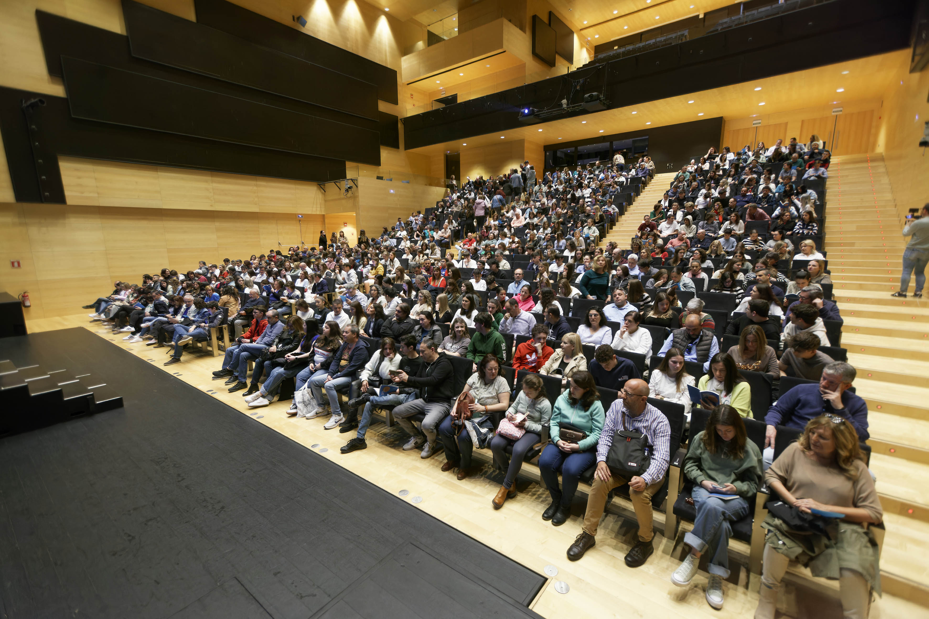 Les families coneixen l'UJI en la seva Jornada de Portes Obertes (Fotos: Antonio Pradas)