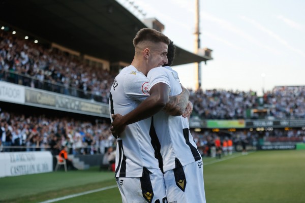 El Castellón da un paso de gigante hacia el ascenso directo (Fotos: Ángel Sánchez)