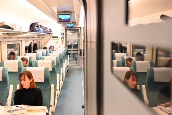 Renfe cubre el trayecto entre Castelló de la Plana y Alicante con 56 autobuses a la semana