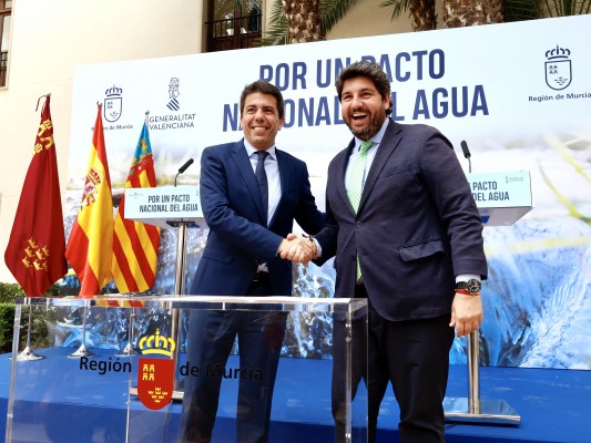 Cumbre en Murcia por el agua entre López Miras y Carlos Mazón (Fotos: CPM Imagen)