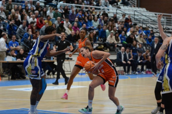 El Valencia Basket afronta diez días claves para arrebatar el liderato liguero al Girona
