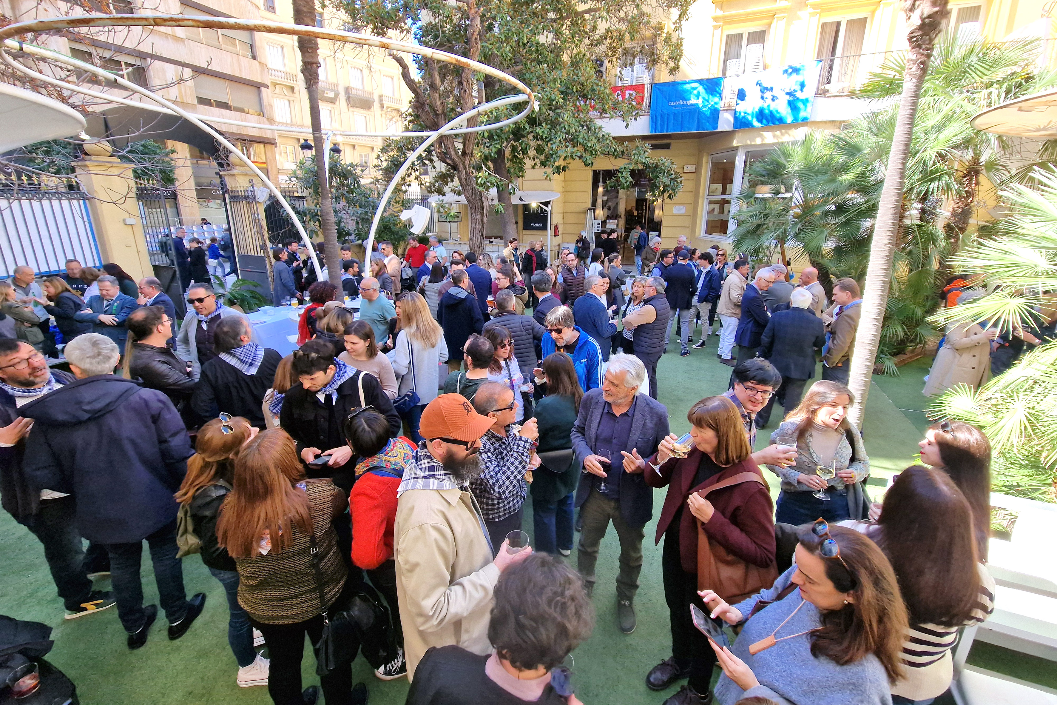 'Castellón Plaza' comparte la primera jornada de su Terraza con la ciudad (Fotos: Antonio Pradas)
