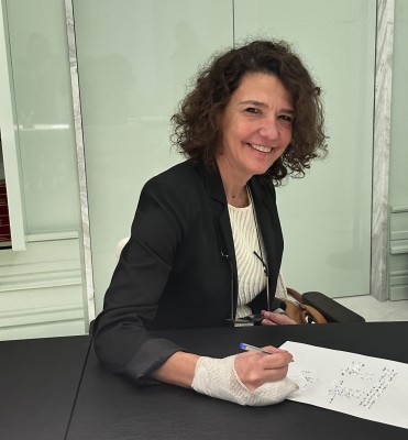 Cristina López Esteve cesa en su notaría de Elda: Begoña Núñez Sánchez asumirá su protocolo