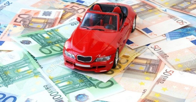 La banca libra su particular 'guerra del crédito' para financiar la compra de coches