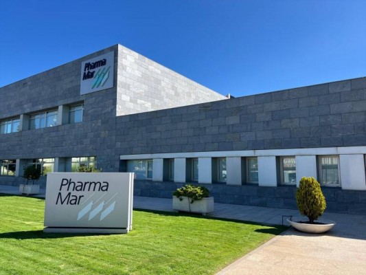 PharmaMar sube un 7% tras recibir aprobación de China su fármaco para el cáncer de pulmón