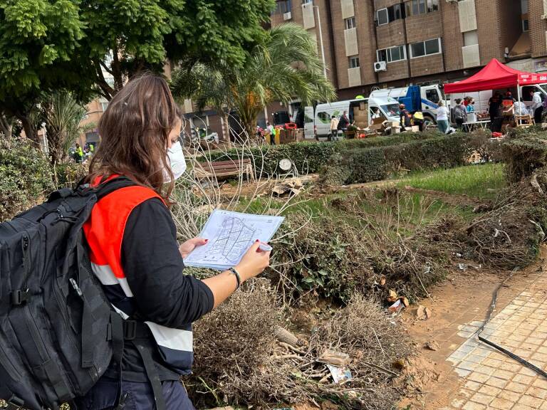 Sanidad ultima el decreto para movilizar al personal sanitario por la Dana 