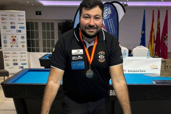 El valenciano Carlos Anguita es campeón de España de billar a tres bandas en Cartagena 