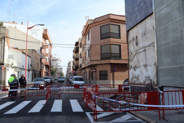 Vila-real repararà la façana del Trinquet Municipal després de la caiguda de part del revestiment

