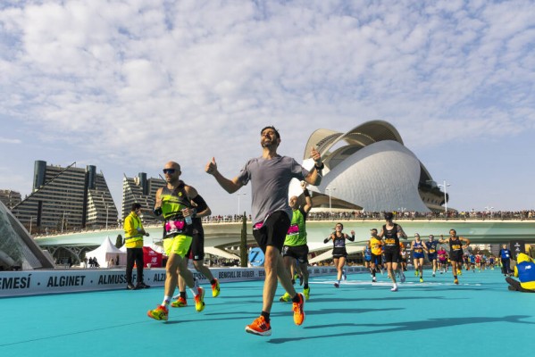 El Maratón Valencia suma once récords nacionales
