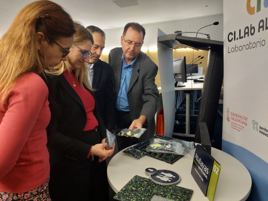 Alicante fomenta un kit para mejorar habilidades sociolaborales y un proyecto de reciclaje de ropa laboral 