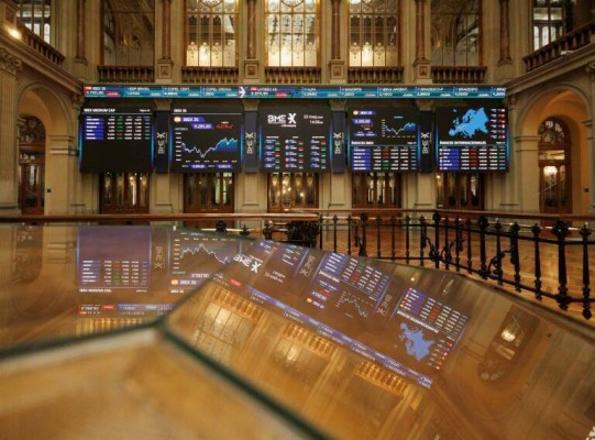 La Bolsa española negoció 27.500 millones en noviembre, un 15,6% más
