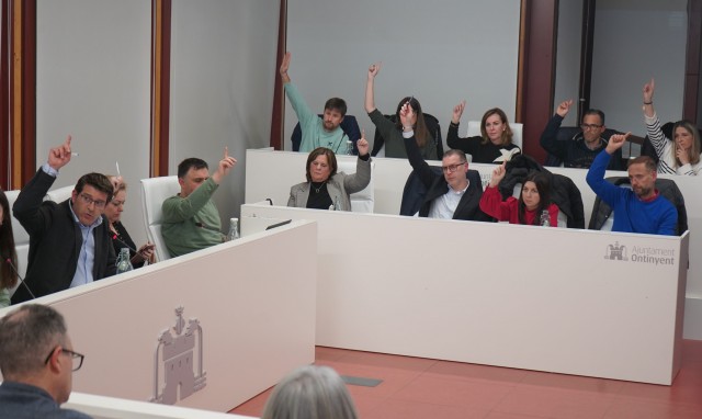Ontinyent aprova el nou plec del Servei d’Ajuda a Domicili de dependència 