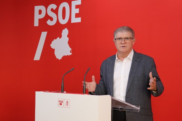 Vélez se presentará a la reelección como líder del PSOE: 