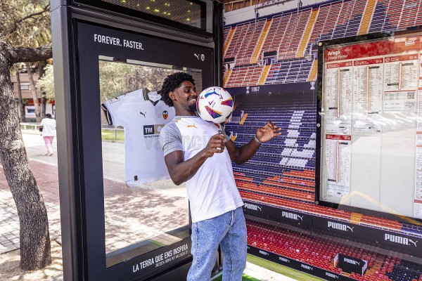 Thierry Rendall vuelve a Paterna tras su lesión
