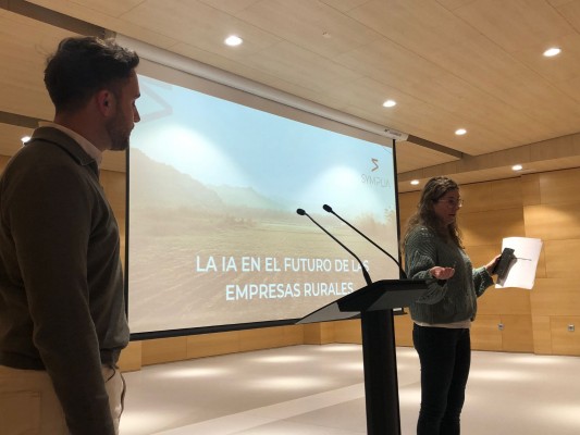 El GAL Maestrat y CaixaBank acercan los beneficios de la IA a los emprendedores rurales de Castellón

