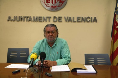 Valencia aprueba la liquidación de 2015 y presenta una deuda de 700 millones