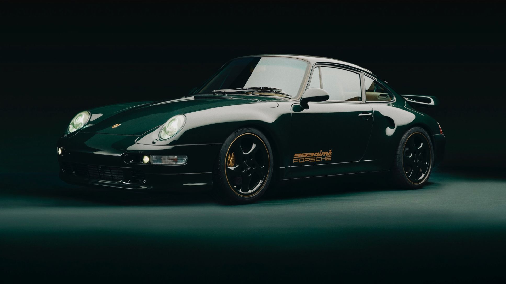 El Porsche 993 Turbo personalizado de Aimé Leon Dore rinde homenaje a Nueva York
