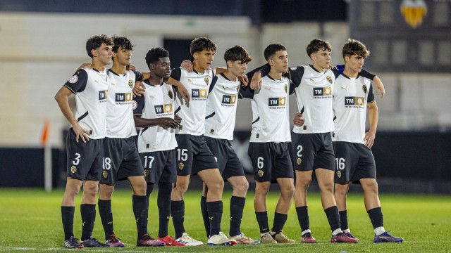El Juvenil A del Valencia CF se despide de la Copa del Rey Juvenil en los penaltis