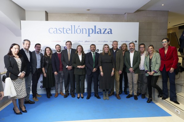 El photocall del 5º aniversario de 'Castellón Plaza' (Fotos: Antonio Pradas y Carlos Pascual)