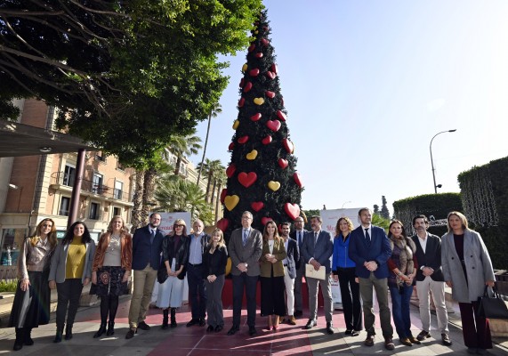 El espectáculo de Murcia 'Cuento de la Navidad' vuelve con sorpresas a la Glorieta desde este sábado