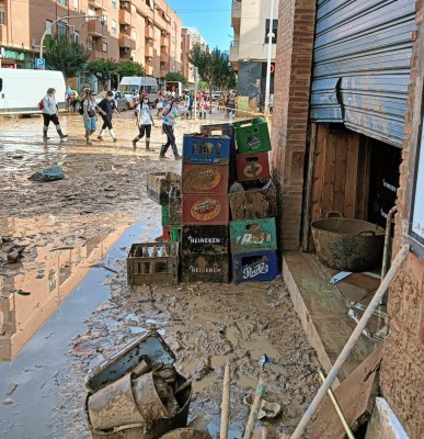 València destina 4 millones a comercios, hosteleros, autónomos y empresas afectados 