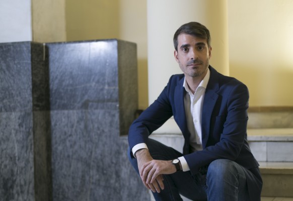 El politólogo Pablo Simón protagonizará el evento de presentación del 'Anuario Tierra de Empresas'