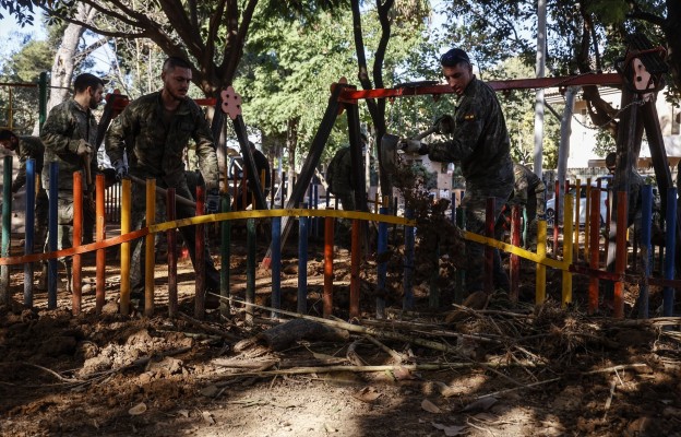 Más de 17.000 militares han hecho 3.000 intervenciones en Valencia por la Dana en un mes
