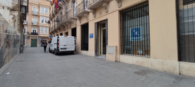 La residencia destinada a acogida de la calle Caballero se vacía: el Ayuntamiento de Cartagena explora su futuro uso