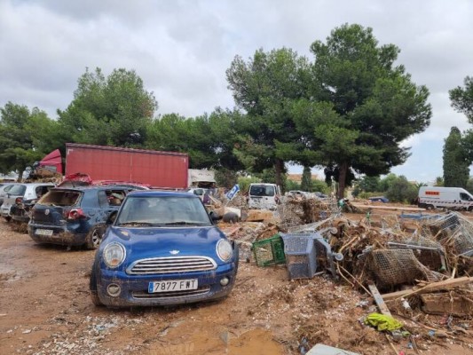 CHM repite con las obras de urgencia por la Dana en Valencia: limpia caminos y viales en Riba-roja