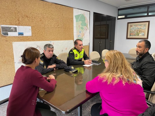 Elda arranca un operativo de seguridad especial para los días de Navidad con mayor afluencia