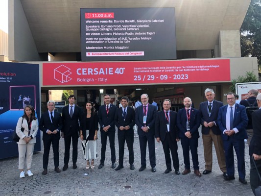 Primera jornada de Cersaie 2023 (Fotos: Cersaie y CP)