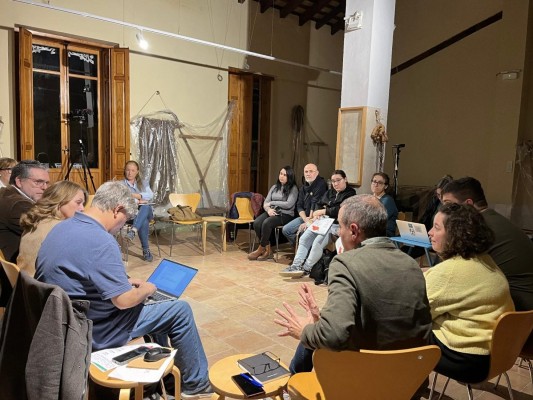 La Fundació Horta Sud es reuneix amb les associacions afectades per la Dana